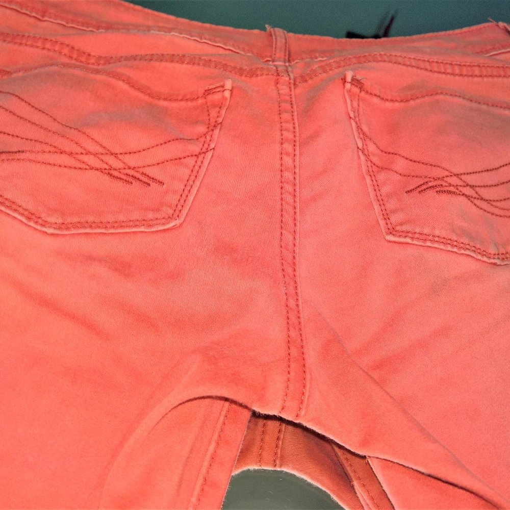 Vera Wang Capris